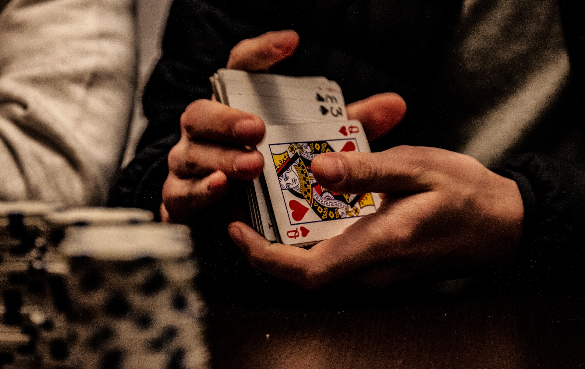 As melhores mãos de poker para lucrar no jogo