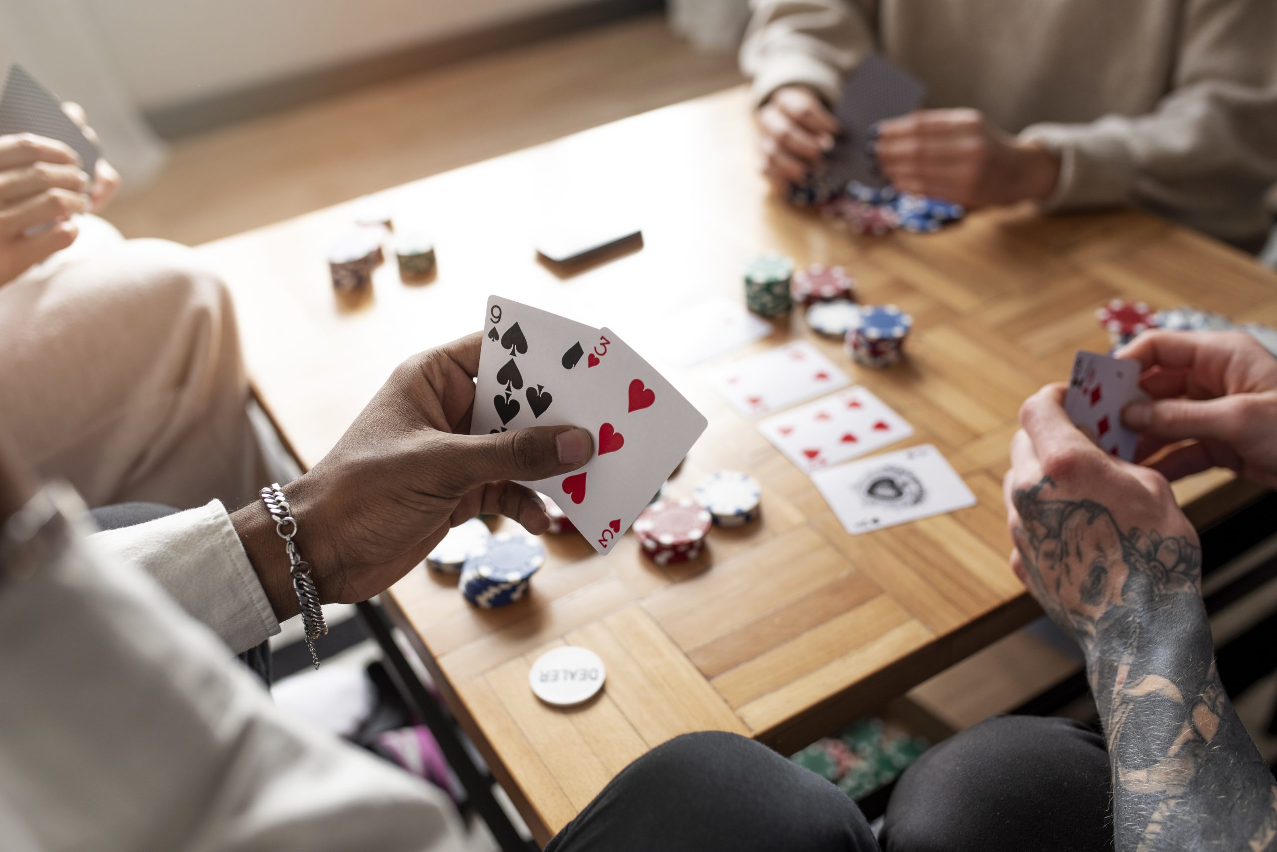 O Papel da Habilidade vs. Sorte no Poker