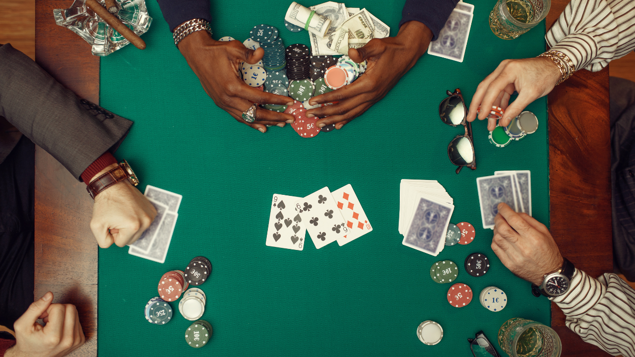 A Psicologia do Poker: Lendo a Mente dos Seus Oponentes