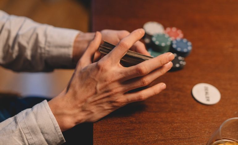 Poker com torneios low roller: Diversão e estratégia com baixo investimento