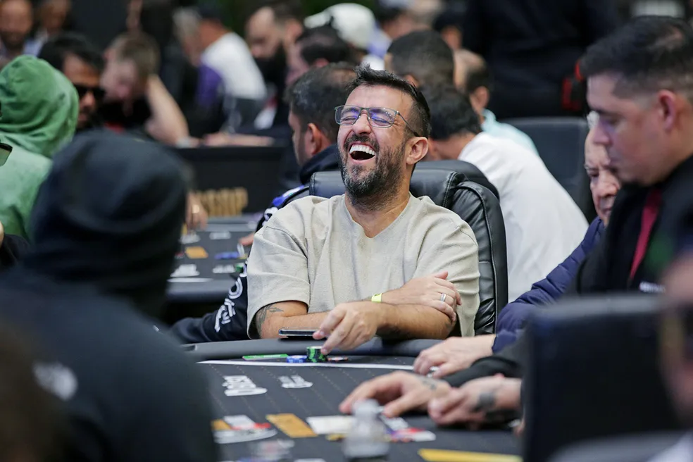 WSOP 2026 (World Series of Poker): Os Brasileiros a Seguir e Palpites de Título